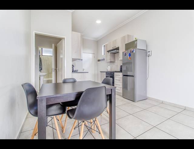 1 BEDROOM APARTMENT TO LET IN FERNDALE